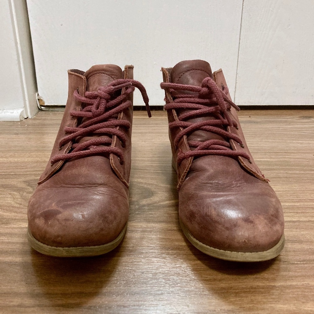 Steve Madden Burgundy Rubin Ankle Boots Booties Women's Size 8.5M Leather